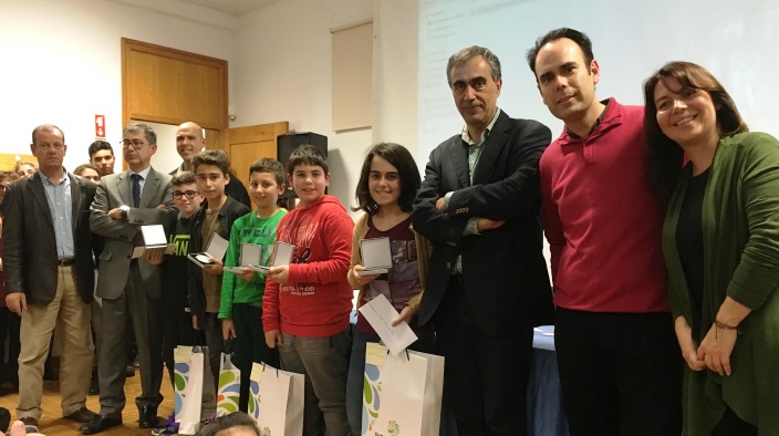 Atribuição dos prémios relativos aos quadros de valor, mérito, excelência e centenário relativos ao ano letivo 2014/2015.